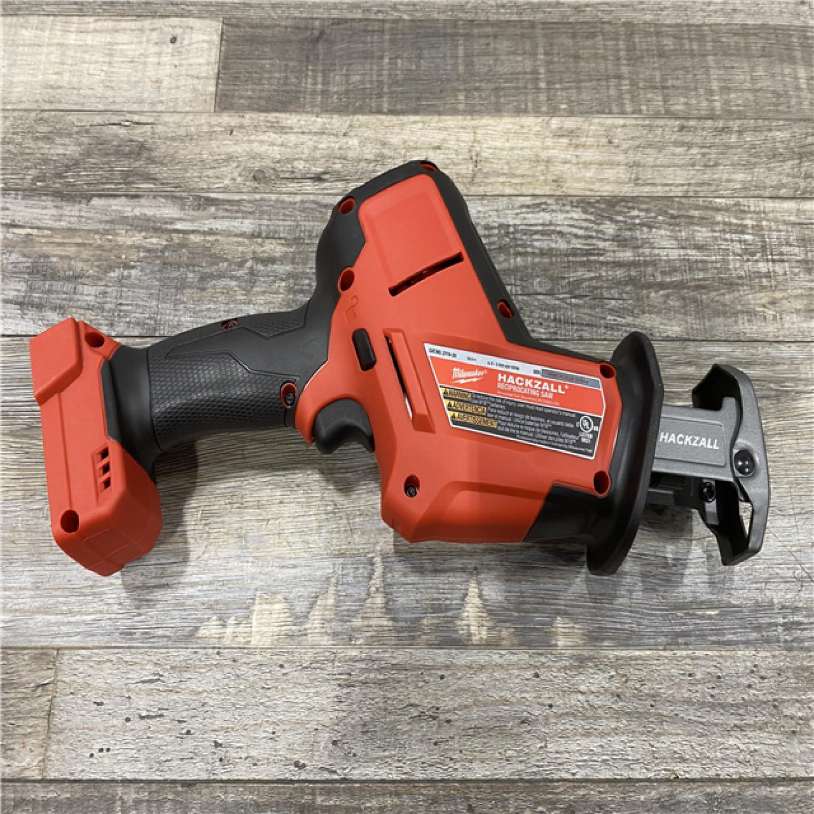 AS-IS Milwaukee FUEL 18V Lithium-Ion Brushless Cordless HACKZALL Reciprocating Saw Kit