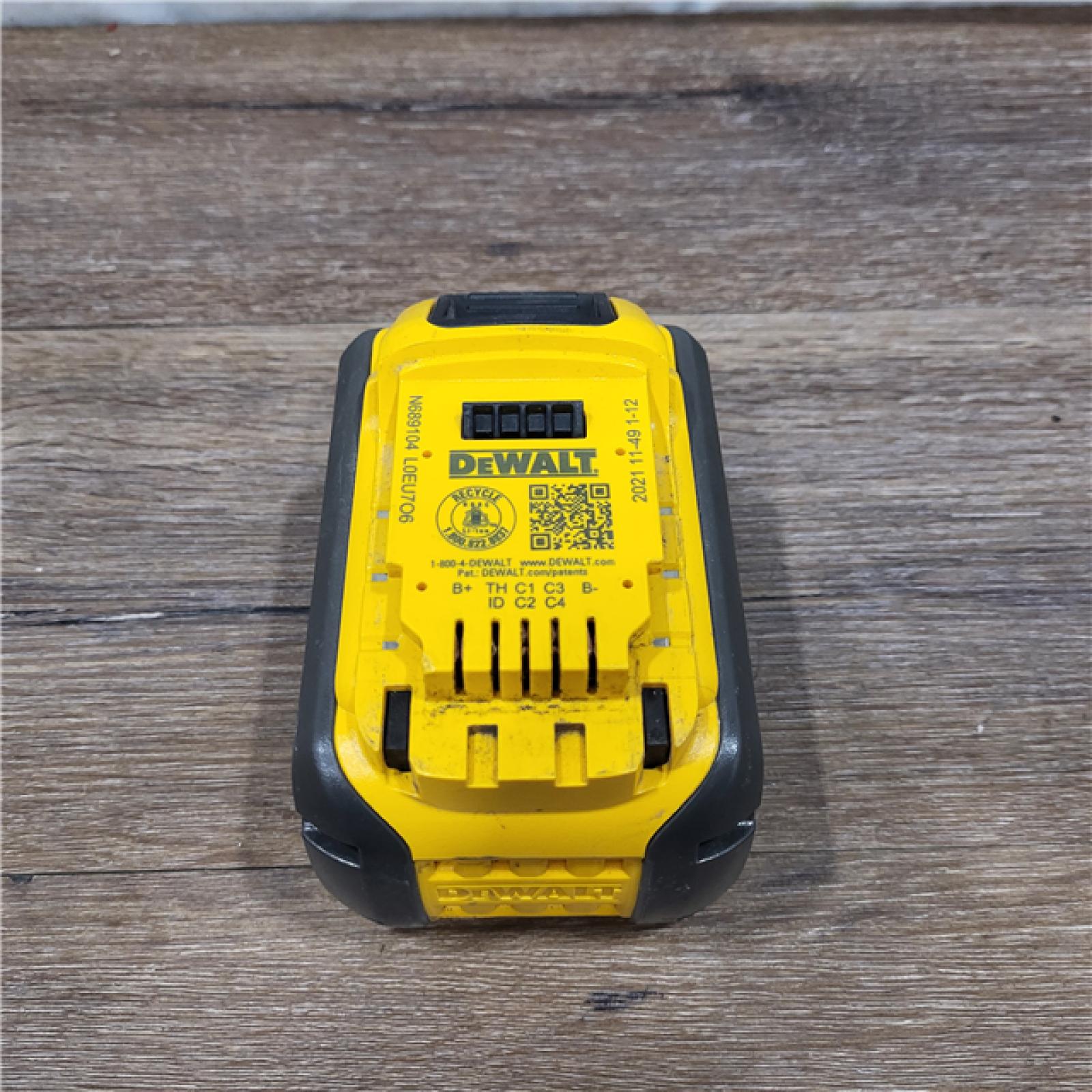 AS-IS Dewalt DWLTDCB609 Dewalt DCB609 FLEXVOLT 20V/60V MAX* B