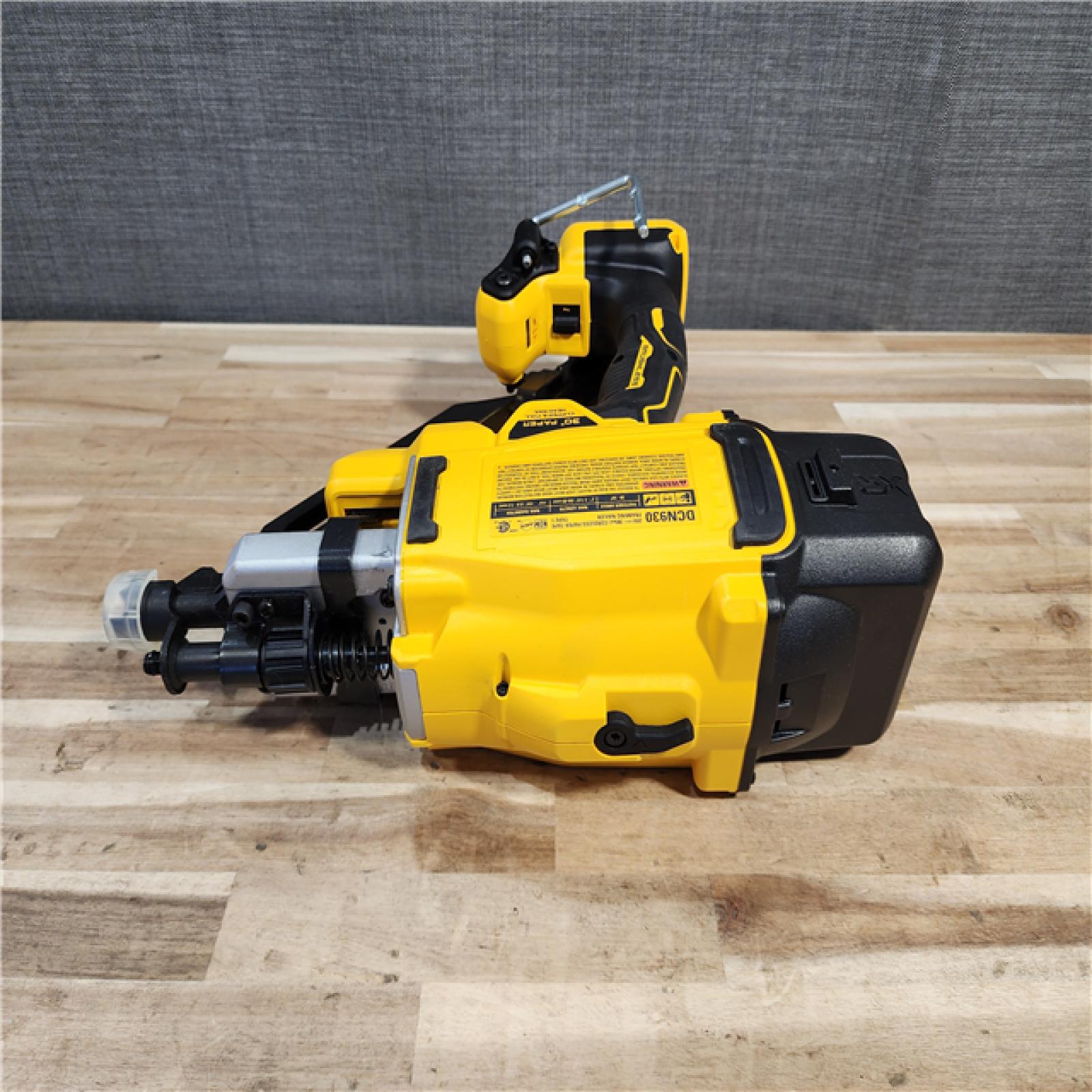 HOUSTON LOCATION - AS-IS (APPEARS LIKE NEW) DEWALT 20V 30 Degree Cordless Framing Nailer (Tool-Only)