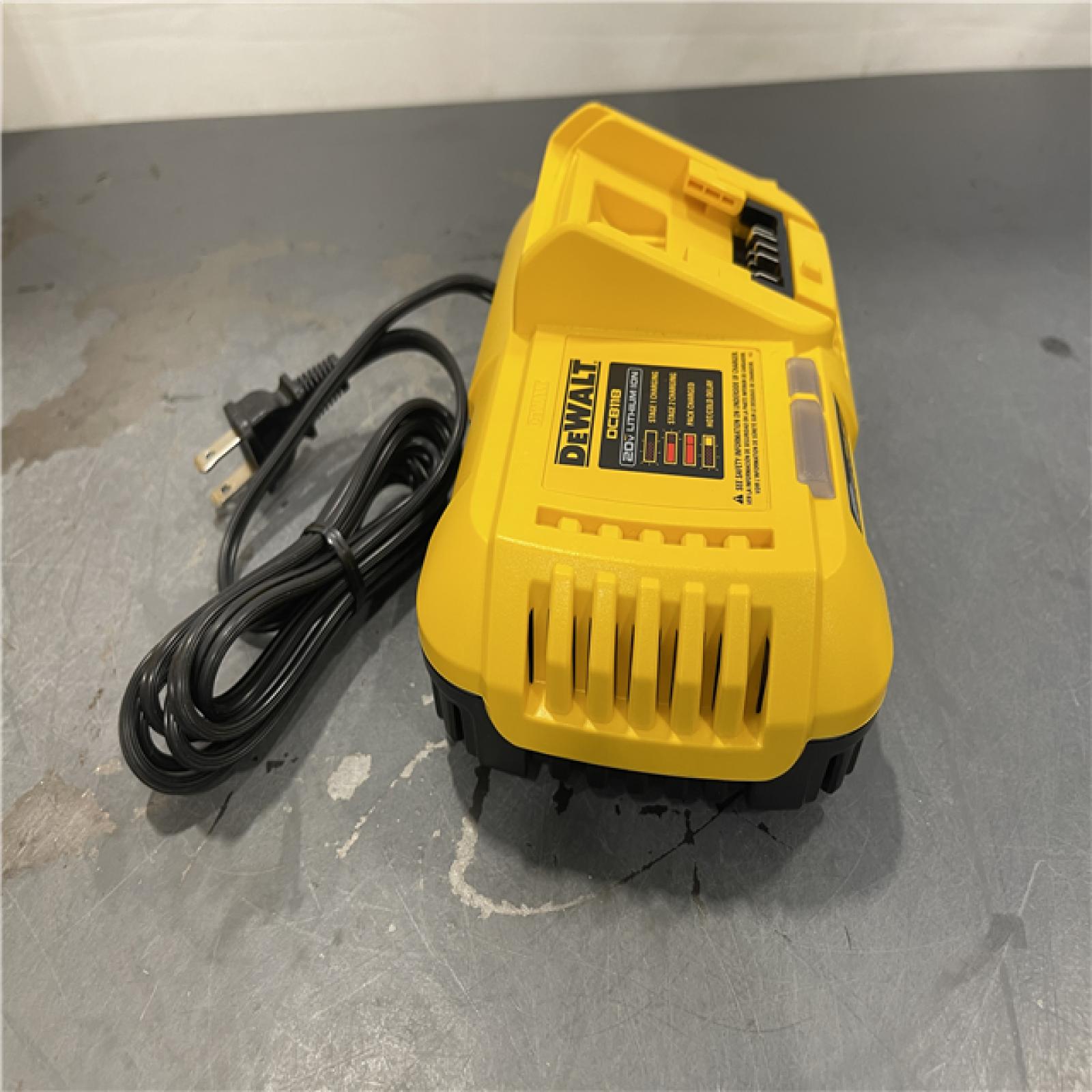 AS-IS - DeWalt 20V MAX / 60V MAX FLEXVOLT Lithium-Ion Fan Cooled Fast Battery Charger