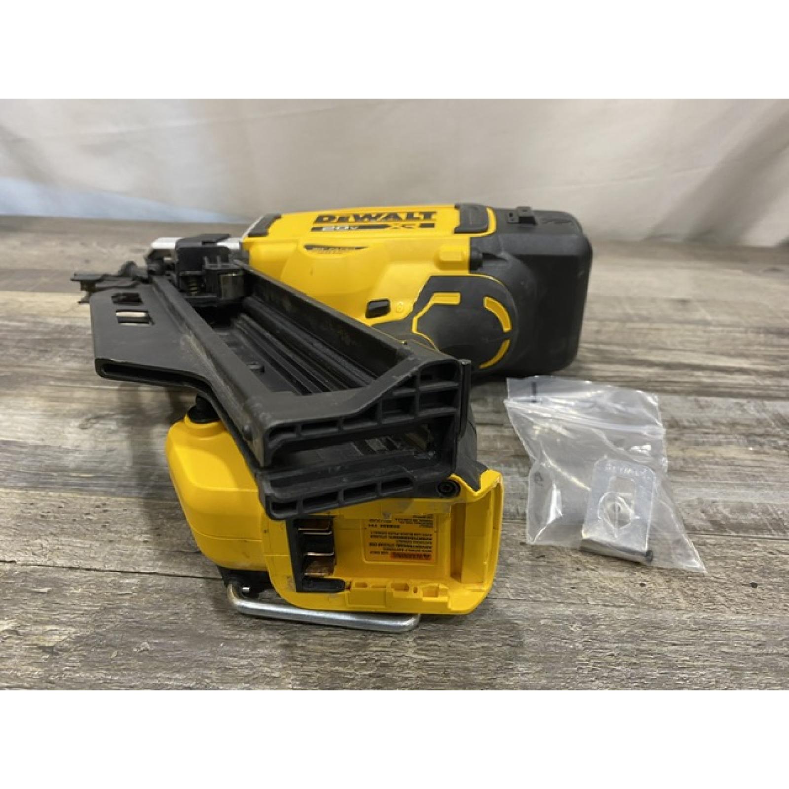 AS-IS DEWALT 20V 30 Degree Cordless Framing Nailer (Tool-Only)