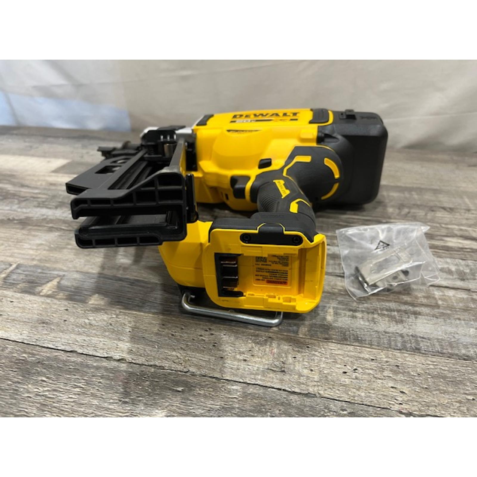 AS-IS DEWALT 20-Volt 21° Cordless Framing Nailer (Tool-Only)
