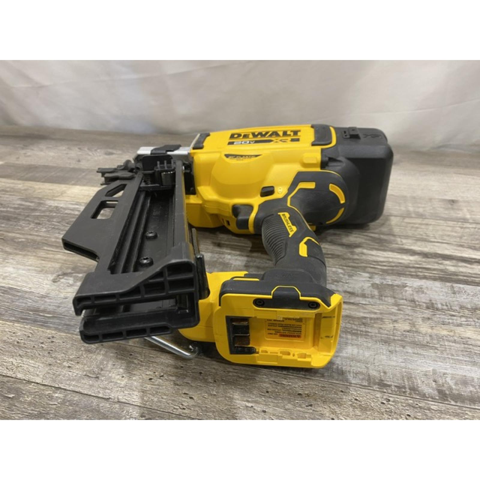 AS-IS DEWALT 20-Volt 21° Cordless Framing Nailer (Tool-Only)