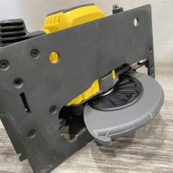 AS-IS DEWALT FLEXVOLT 60V MAX Cordless Brushless 7-1/4 in. Circular Saw with Brake (Tool Only)