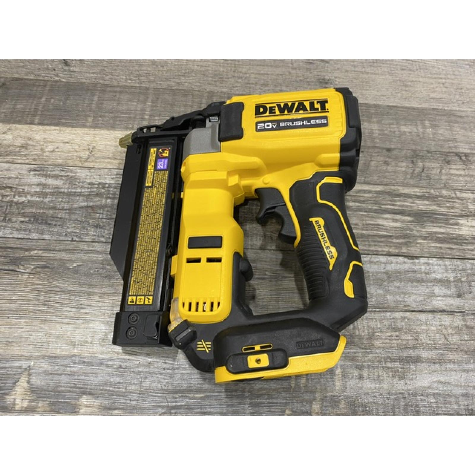 AS-IS DEWALT ATOMIC 20V MAX Lithium Ion Cordless 23 Gauge Pin Nailer Kit