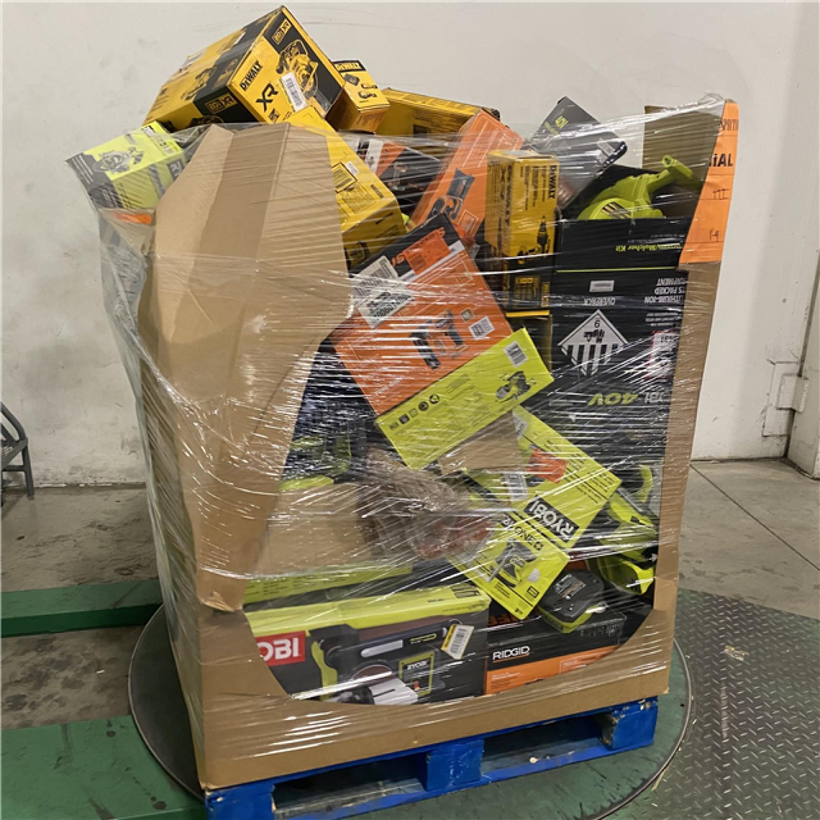 Dallas Location - As-Is Tool Pallet