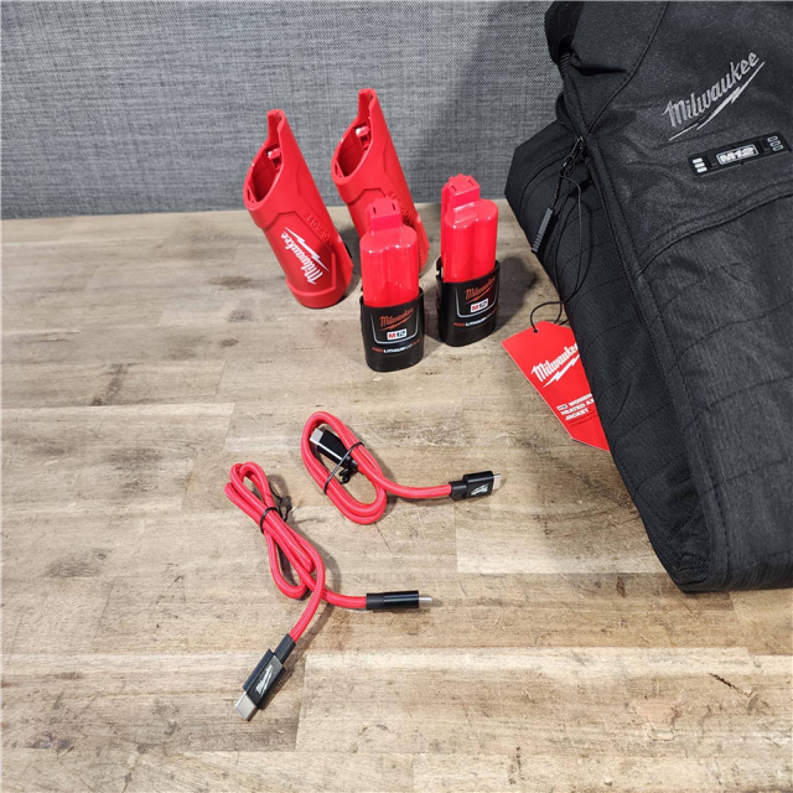 HOUSTON LOCATION - AS-IS MILWAUKEE 2 HEATED CLOTHING COMBO KIT