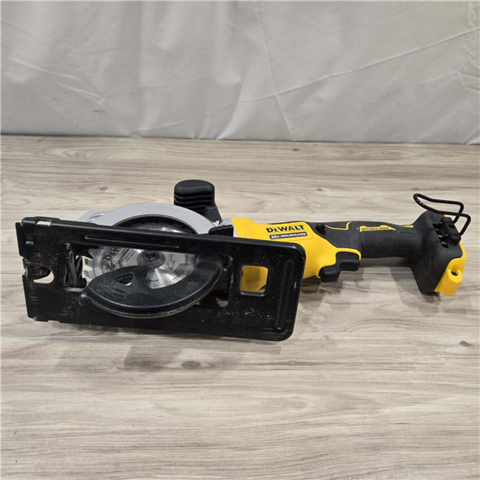 AS-IS DEWALT ATOMIC 20V MAX Cordless 4-1/2 in. Circular Saw (Tool Only)