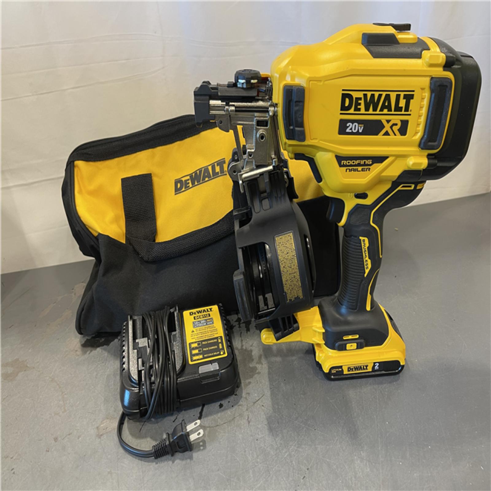 AS-IS - DEWALT 20V MAX Lithium-Ion 15-Degree Electric Cordless Roofing Nailer Kit