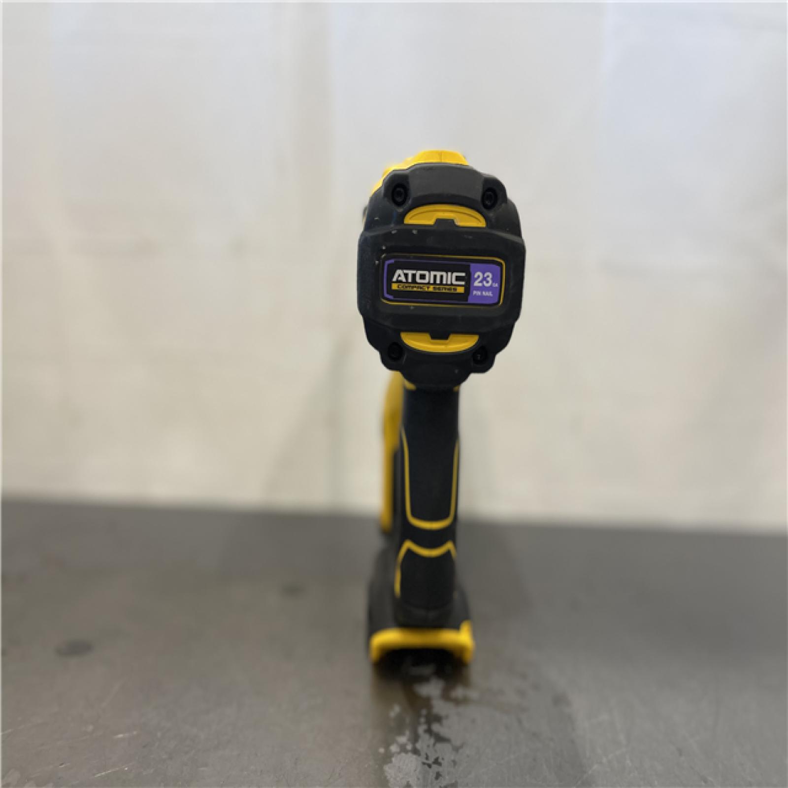 AS-IS- DEWALT ATOMIC 20V MAX Lithium Ion Cordless 23 Gauge Pin Nailer Kit