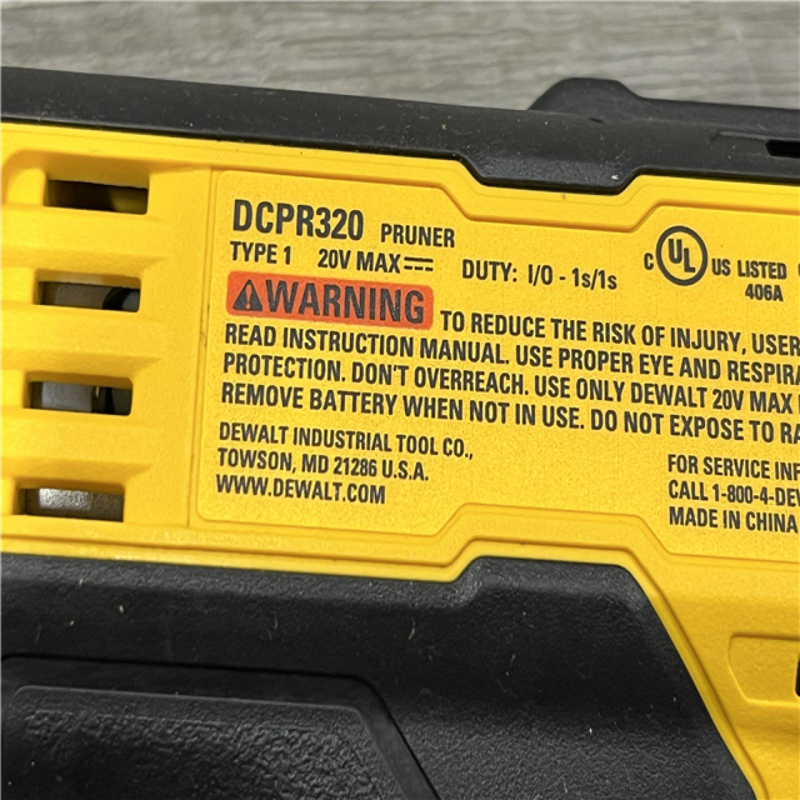 AS-IS DEWALT 20V MAX Cordless Battery Powered Pruner Kit
