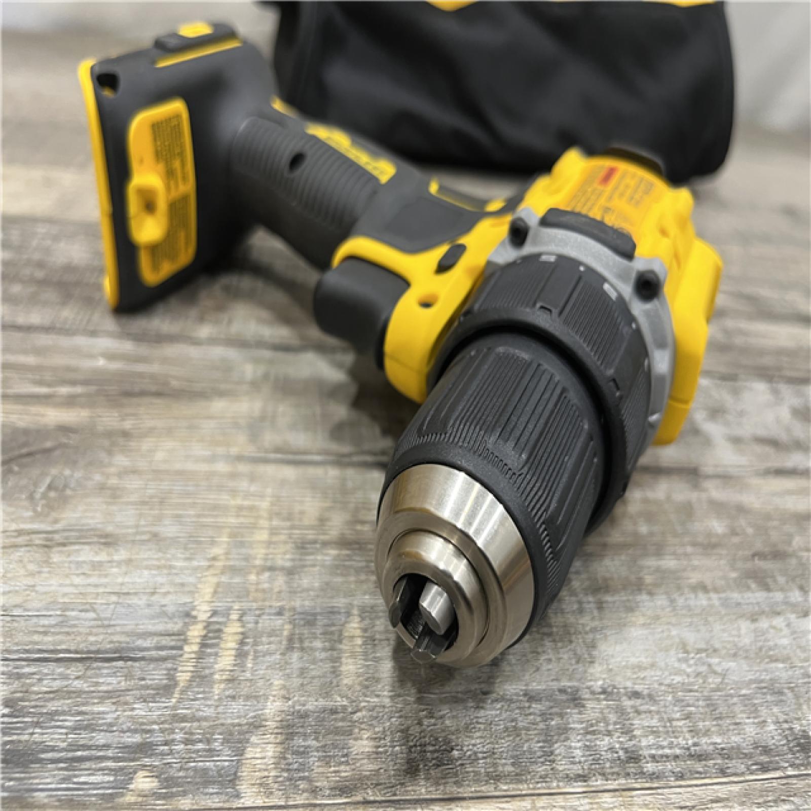 AS-IS DEWALT 20V MAX Cordless Compact Heat Gun Kit