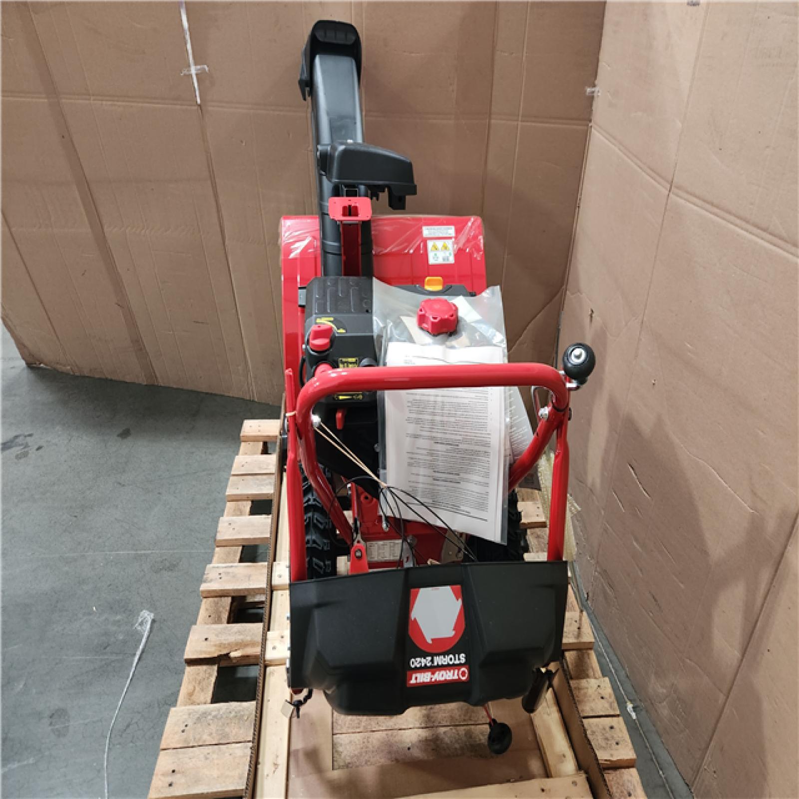 California NEW Troy-Bilt Snow Blower