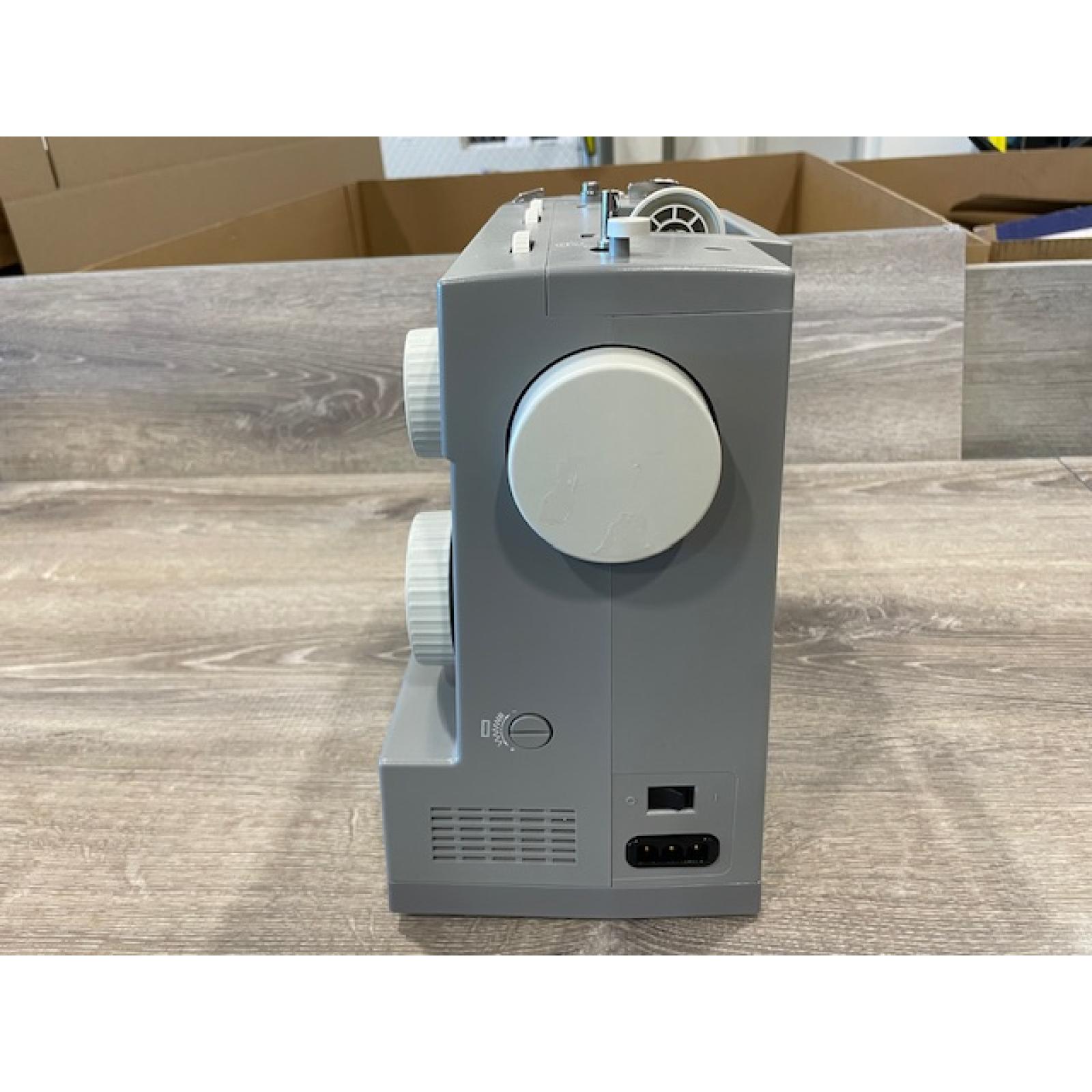 AS-IS SINGER® Heavy Duty 44S Sewing Machine