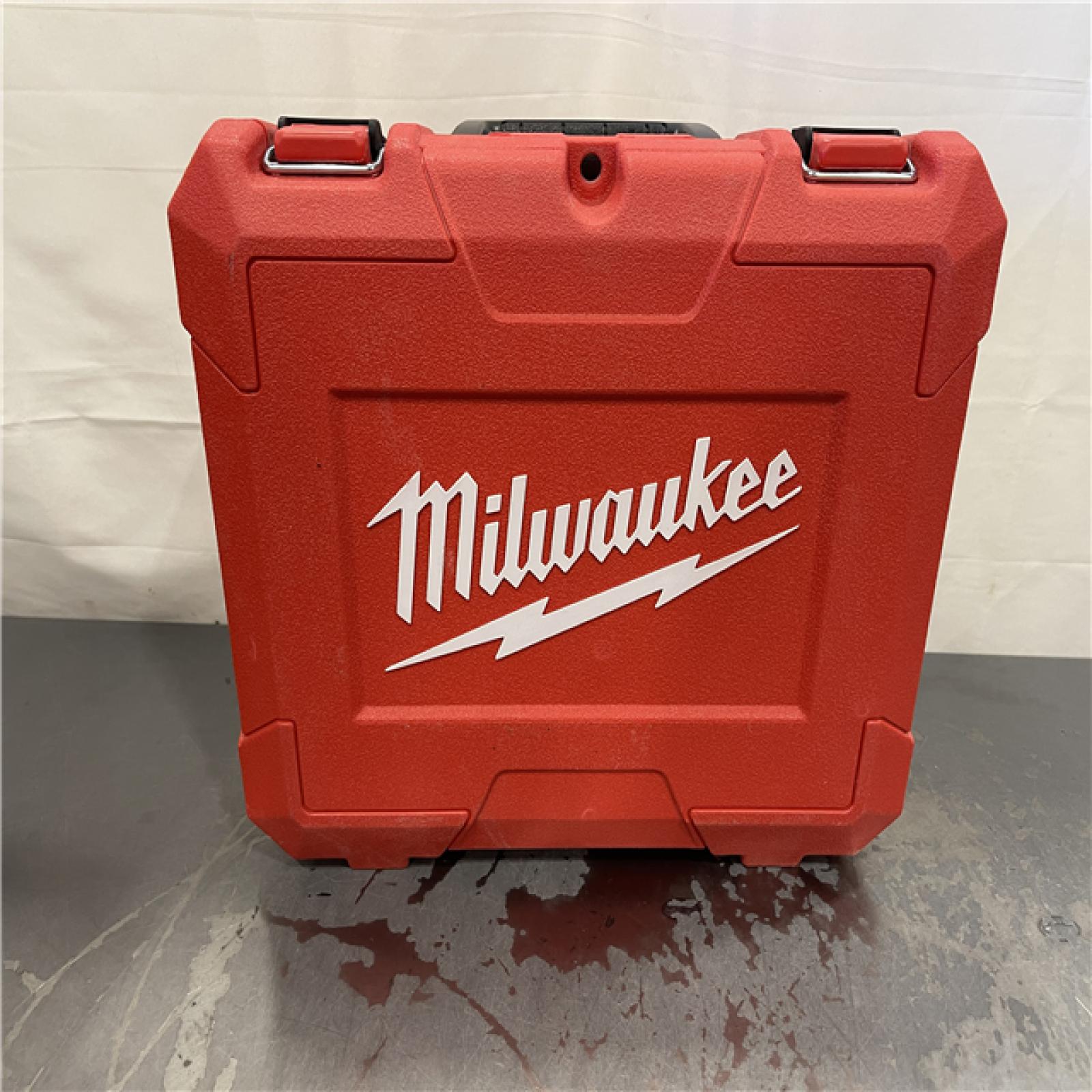 AS-IS - Milwaukee M12 Cordless PEX Expansion Tool Kit