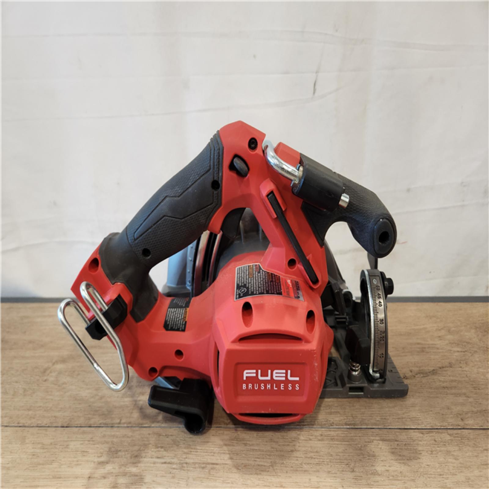 AS-IS- Milwaukee  FUEL 18V Lithium-Ion Brushless Cordless 6-1/2 in. Circular Saw (Tool-Only)