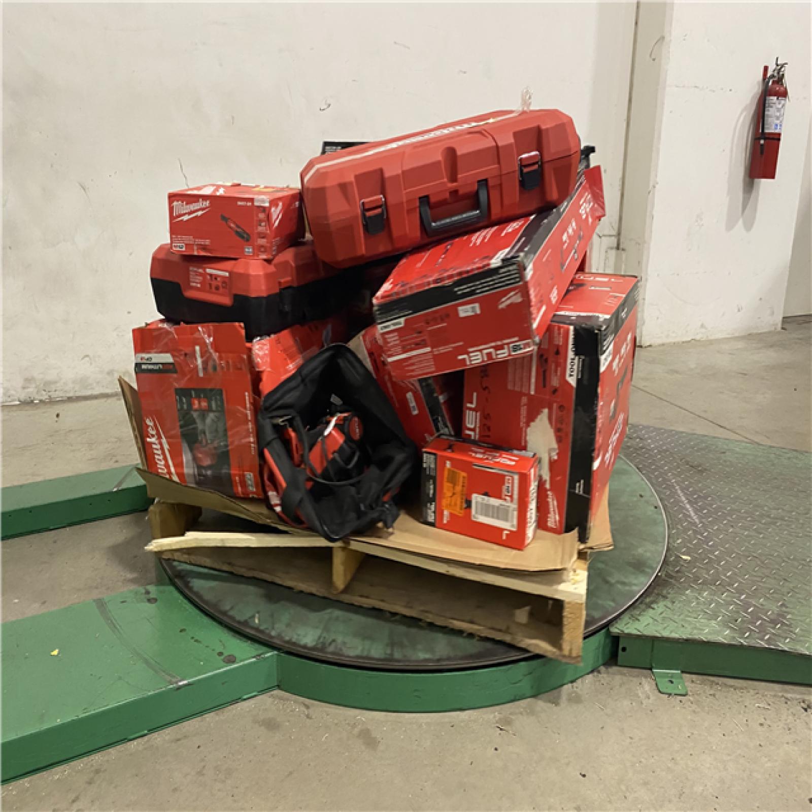 Dallas Location - As-Is MILWAUKEE Tool Pallet