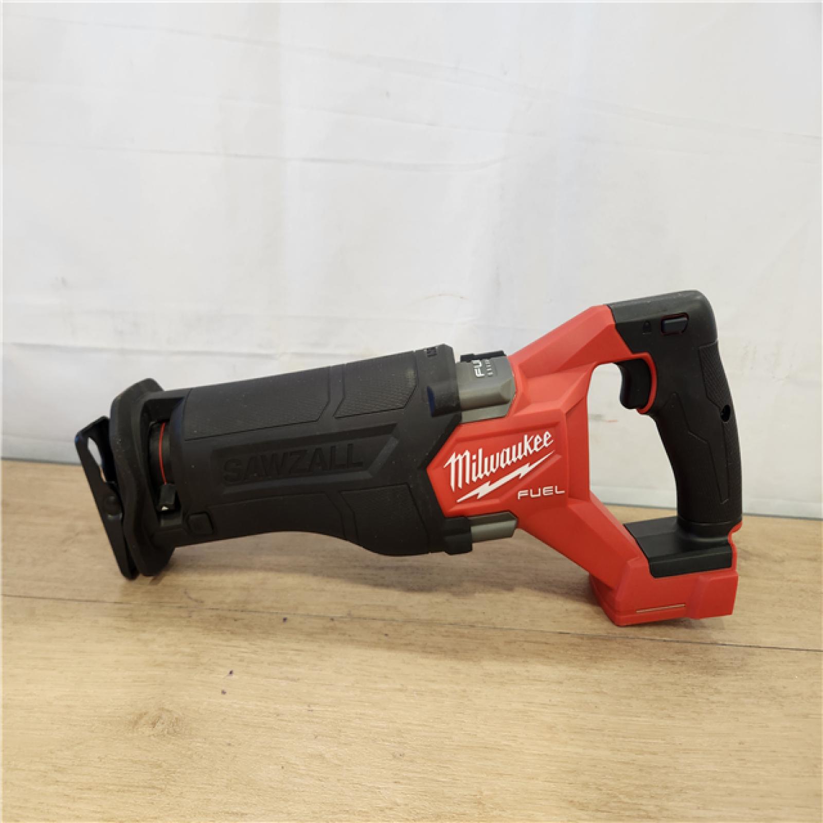 AS-IS- Milwaukee M18 18V Fuel Sawzall 1-1/4  Reciprocating Saw Cordless Lithium-Ion Brushless