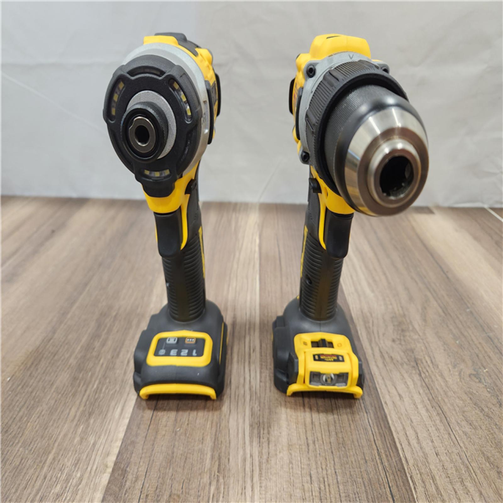 AS-IS- DeWalt 20V XR Lithium-Ion Cordless 2-Tool Combo Kit with 4.0 Ah and 1.7 Ah Batteries and Charger