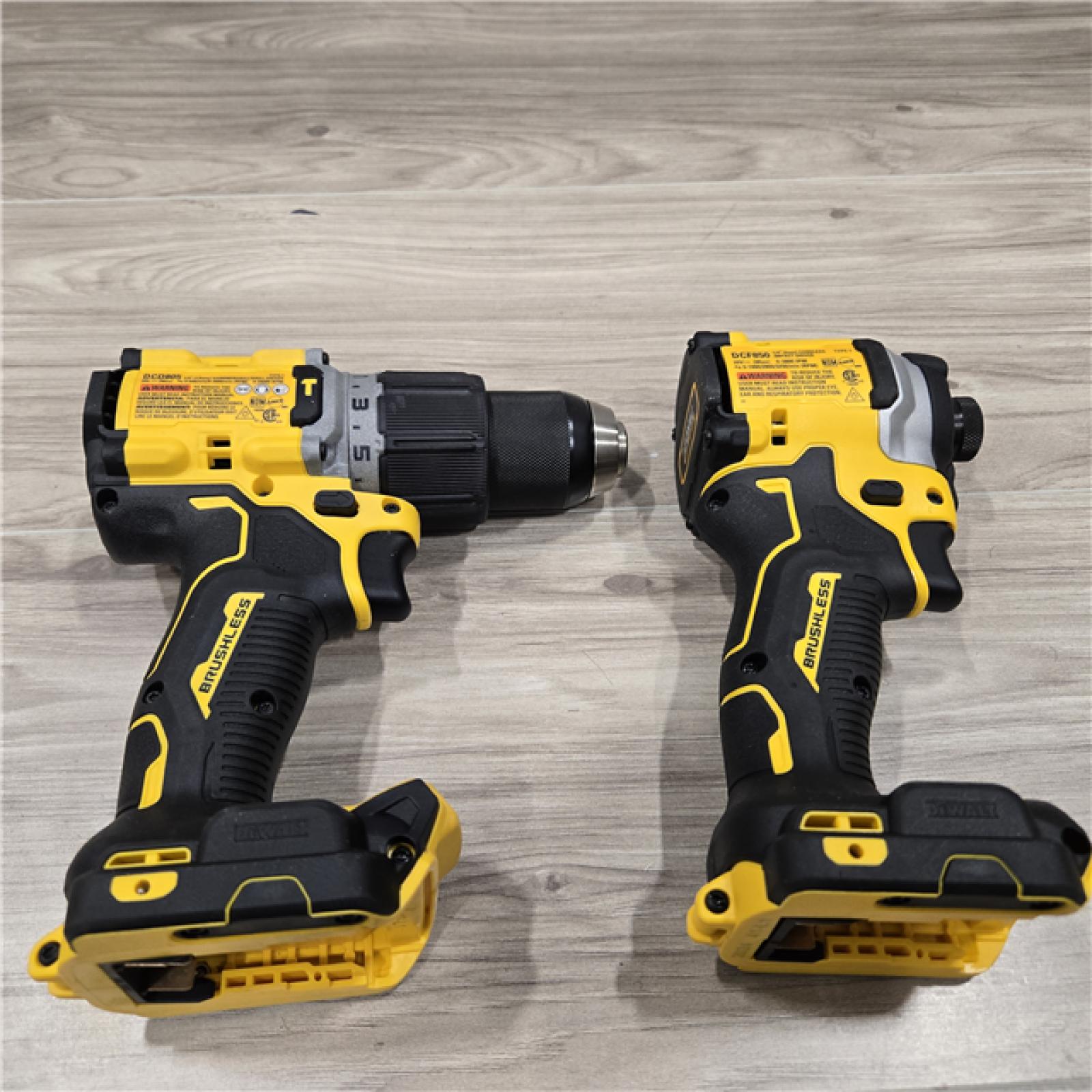 AS-IS DEWALT 20V MAX XR Hammer Drill/ Impact Driver Kit