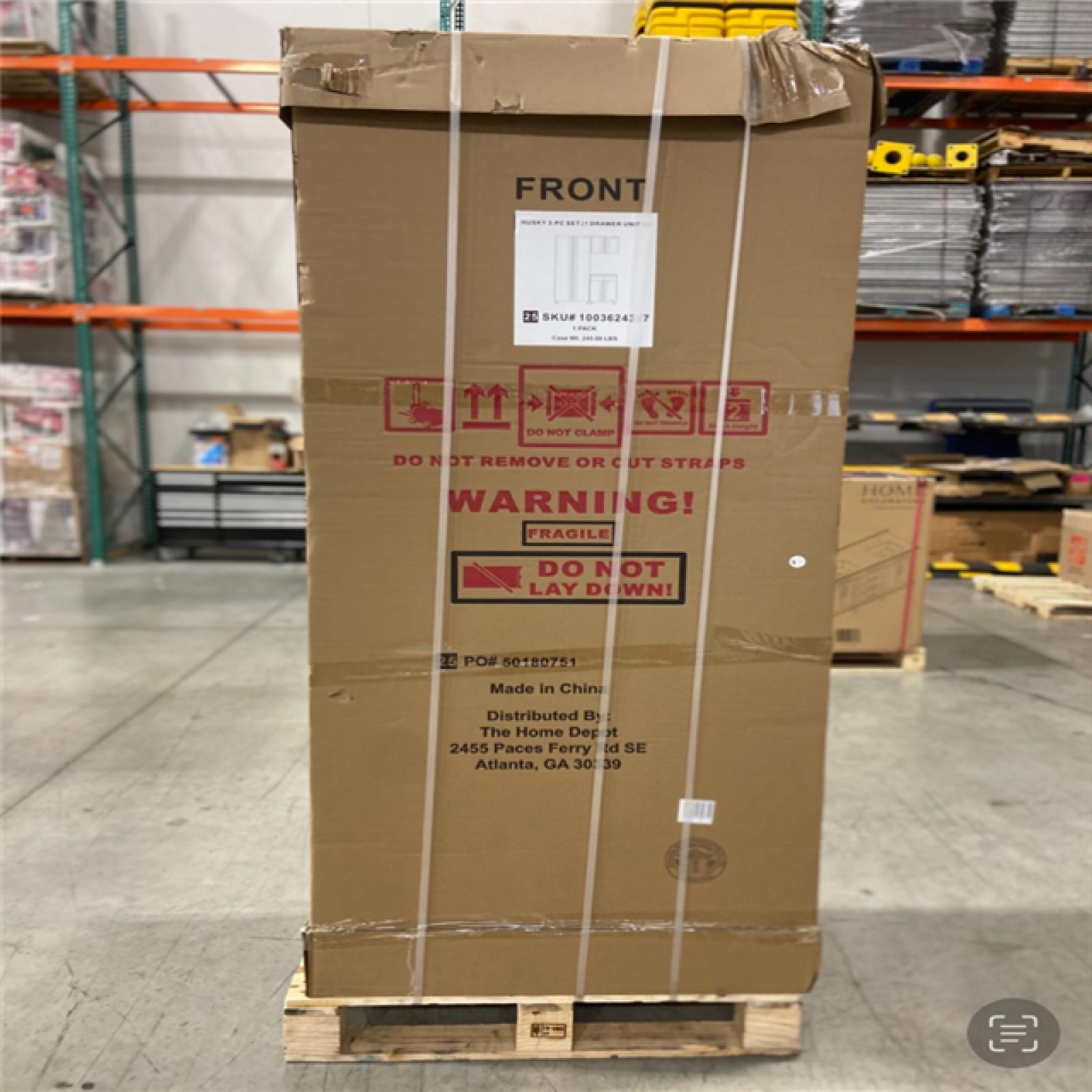 DALLAS LOCATION -Husky 3-Piece Regular Duty Welded Steel Garage Storage System in Black