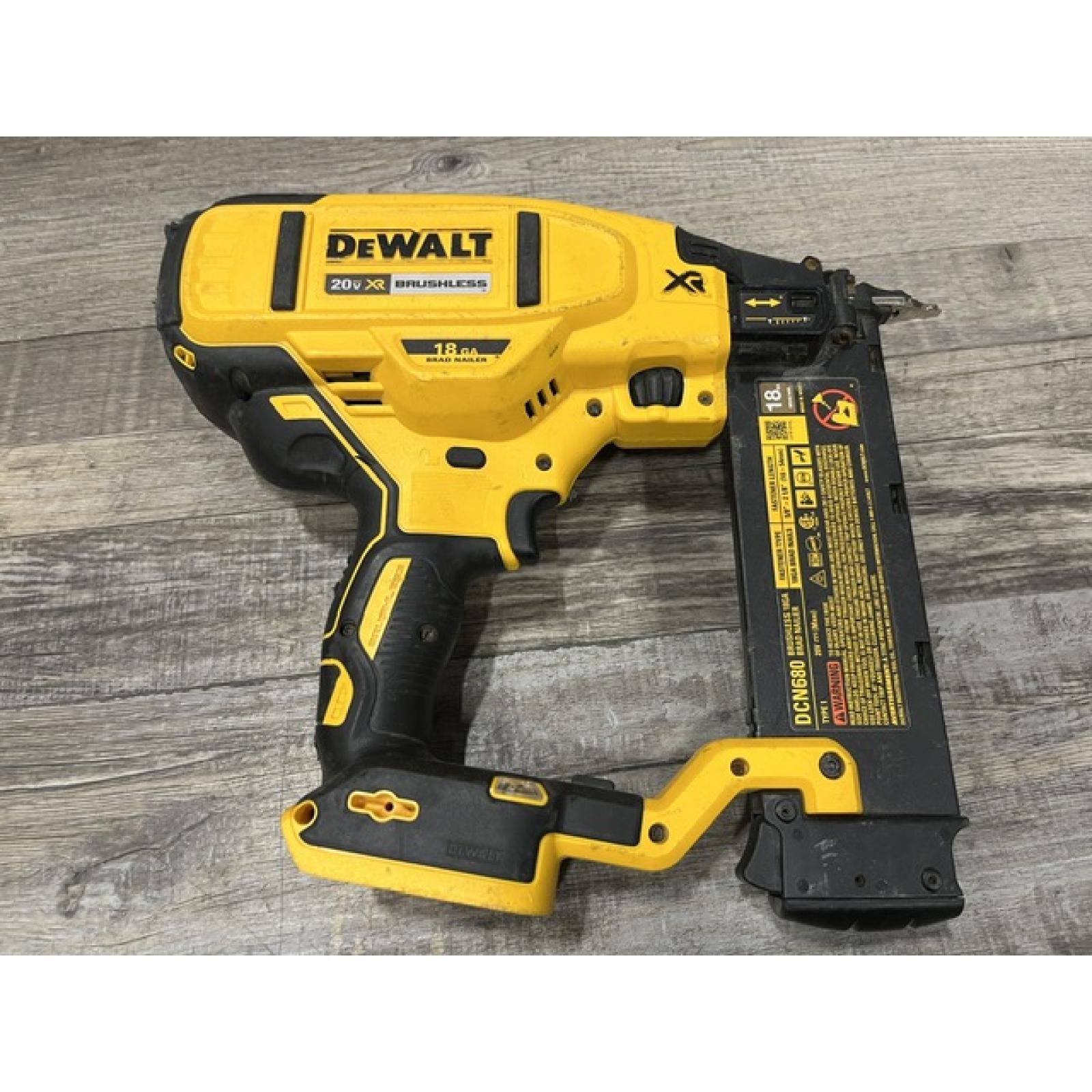 AS-IS DEWALT 20V MAX XR Lithium-Ion Electric Cordless 18-Gauge Brad Nailer (Tool Only)