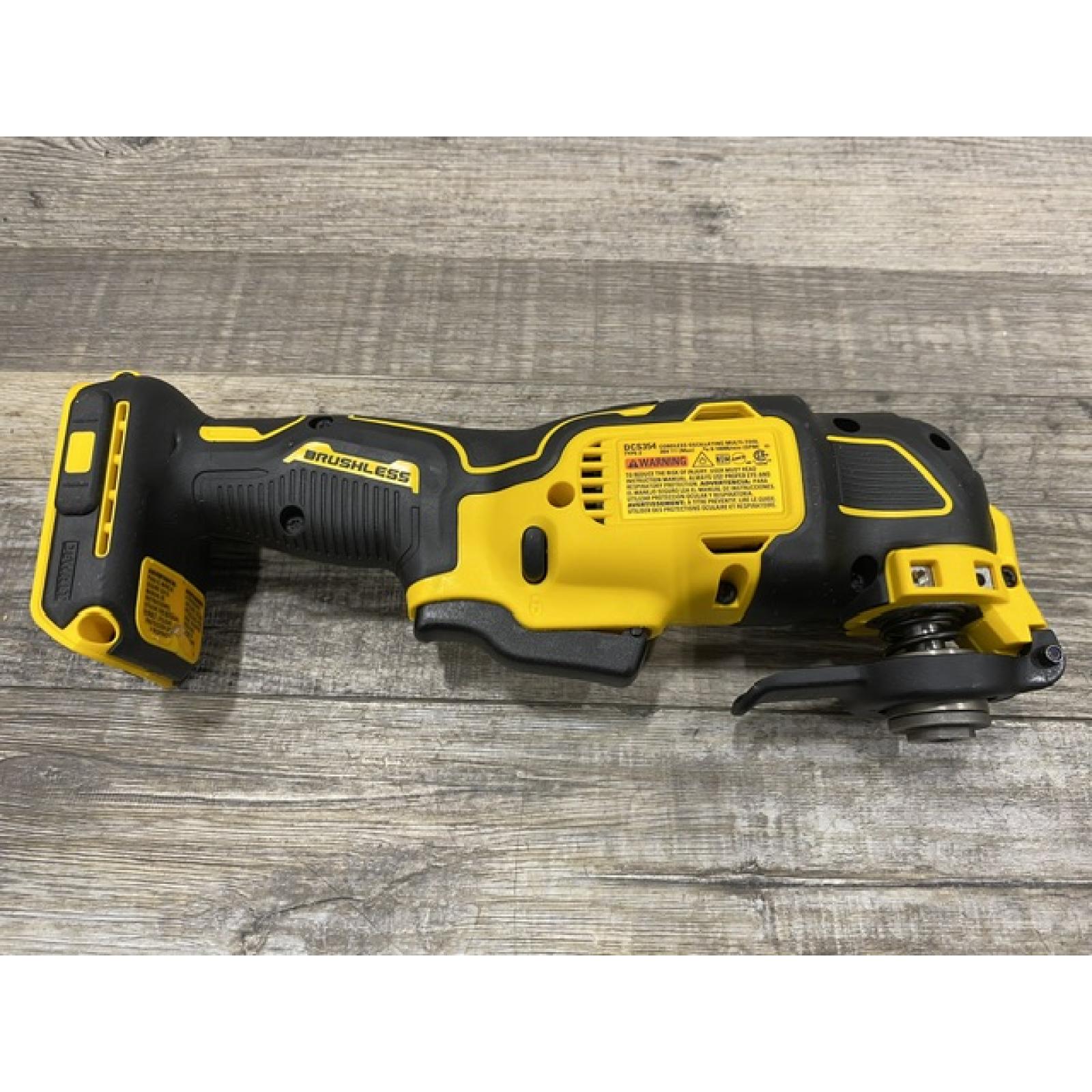 AS-IS DEWALT ATOMIC 20V MAX Cordless Brushless Oscillating Multi Tool Kit