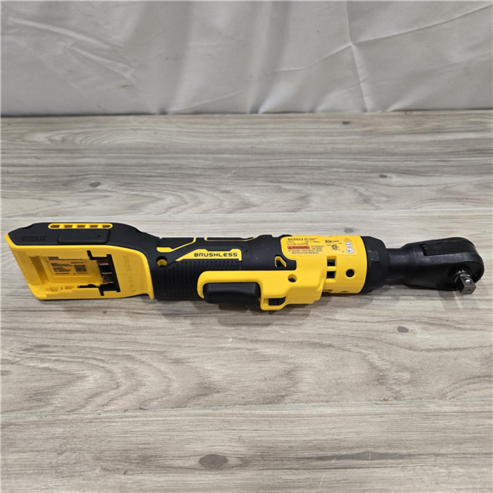 AS-IS DeWalt ATOMIC 20V MAX Cordless 3/8 in. Ratchet (Tool Only)