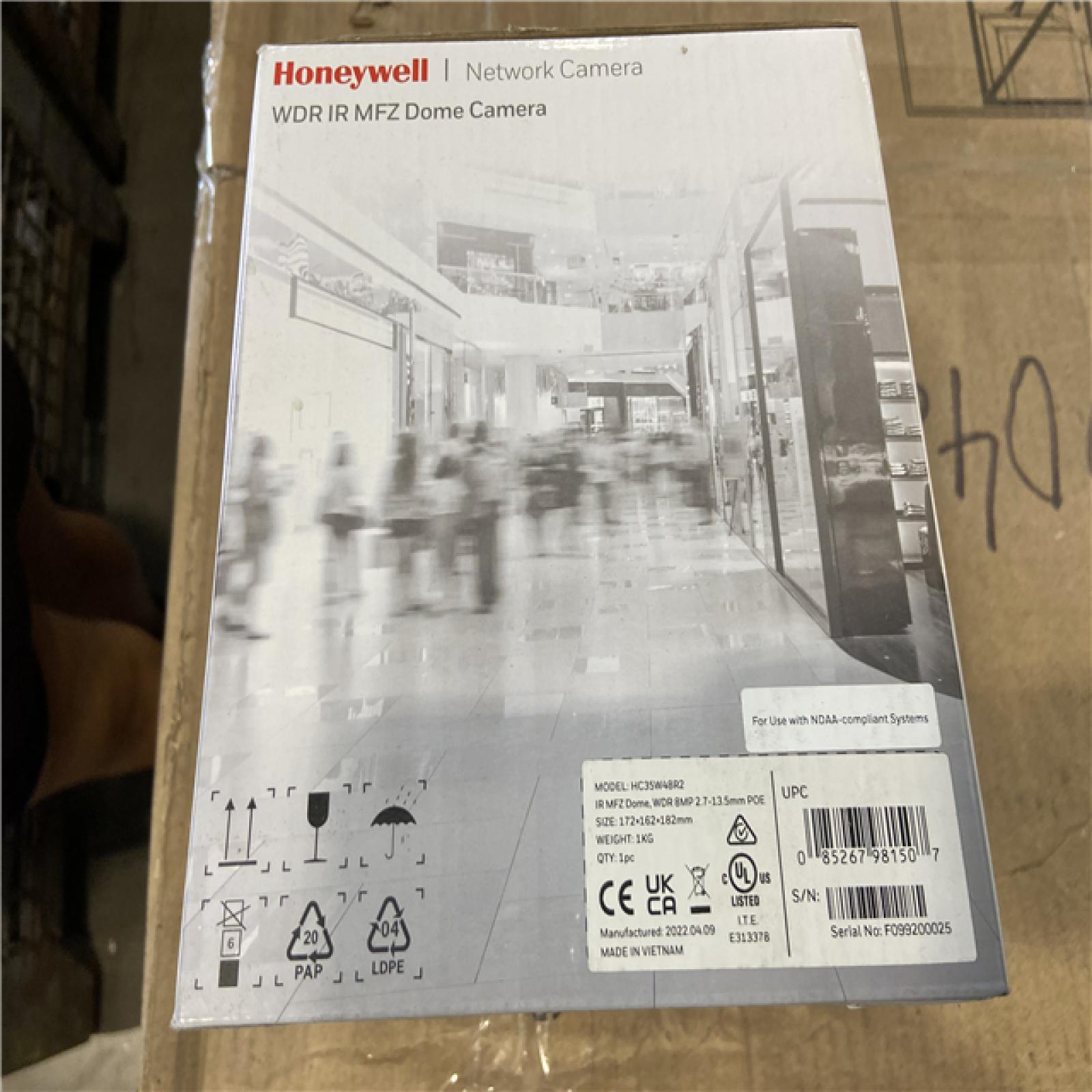 NEW! - Honeywell HC35W48R2 35 Series 8MP IR MFZ WDR IP Dome Camera, 2.7-13.5mm Lens, White