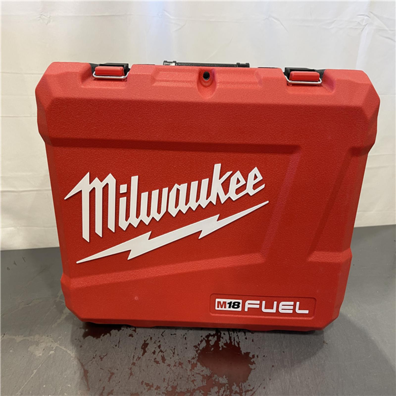 AS-IS - Milwaukee M18 FUEL 18V Lithium-Ion Brushless Cordless 1/2 in. Hammer Drill Driver Kit