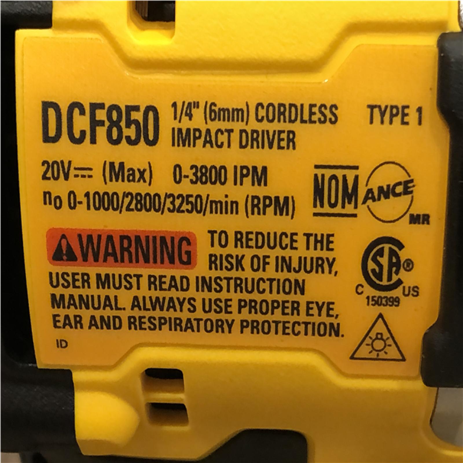 AS-IS DEWALT ATOMIC 20V MAX Lithium-Ion Cordless 1/4 in. Brushless Impact Driver Kit