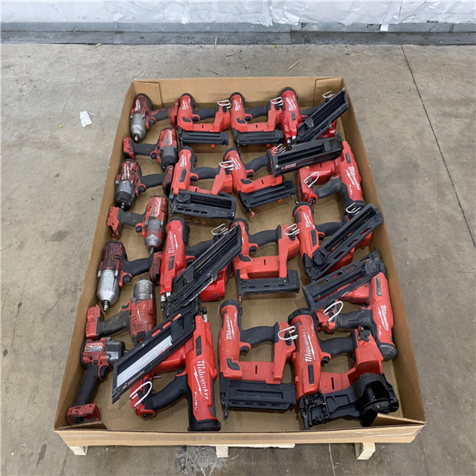 Houston Location AS IS - Tool Pallet