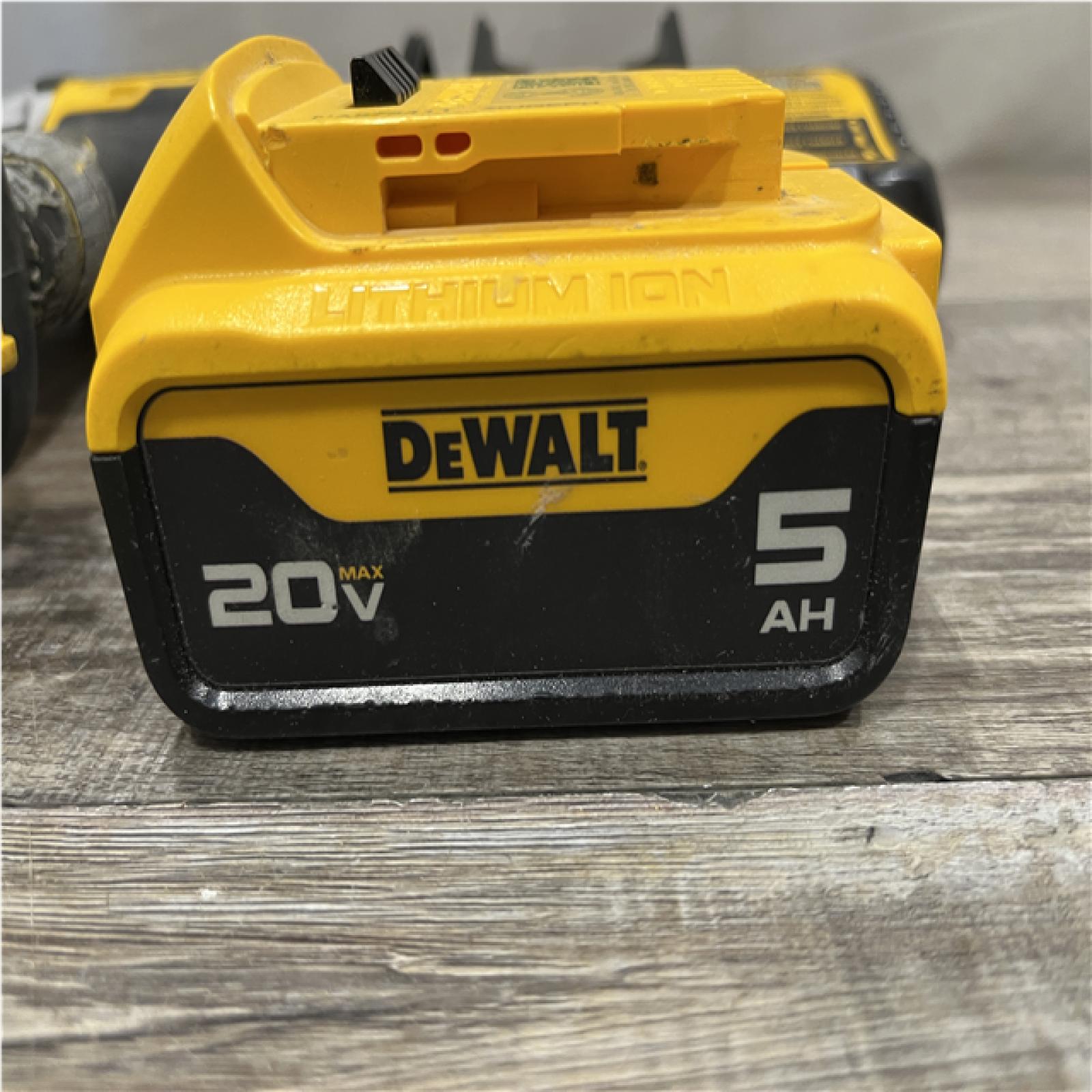 AS-IS DEWALT 20-Volt Maximum XR Lithium-Ion Cordless Brushless 1/4 in. 3-Speed Impact Driver Kit