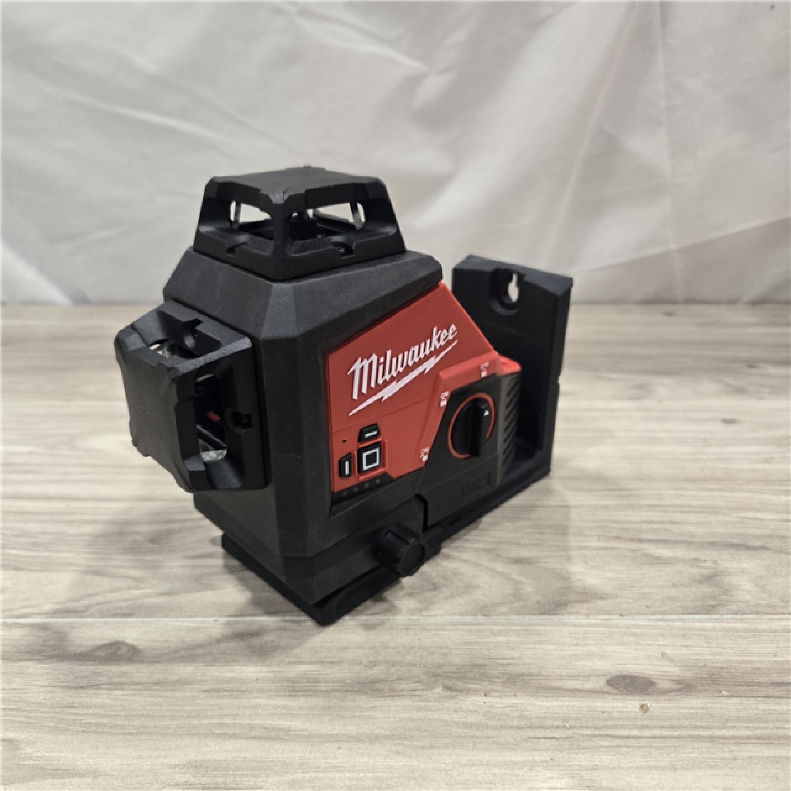 AS-IS Milwaukee-3632-21 M12 Green Beam Laser 360° 3-Plane Kit