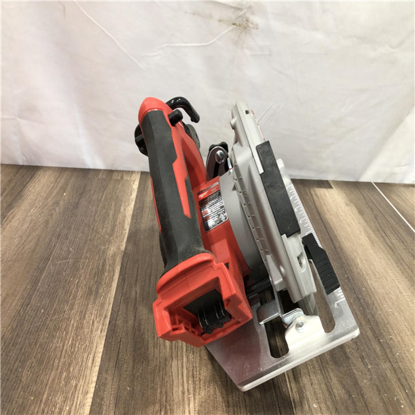AS-IS Milwaukee M18 18V Lithium-Ion Brushless Cordless 7-1/4 in. Circular Saw (Tool-Only)