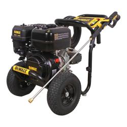 NEW! DEWALT 4400 PSI 4.0 GPM Cold Water Gas Pressure Washer