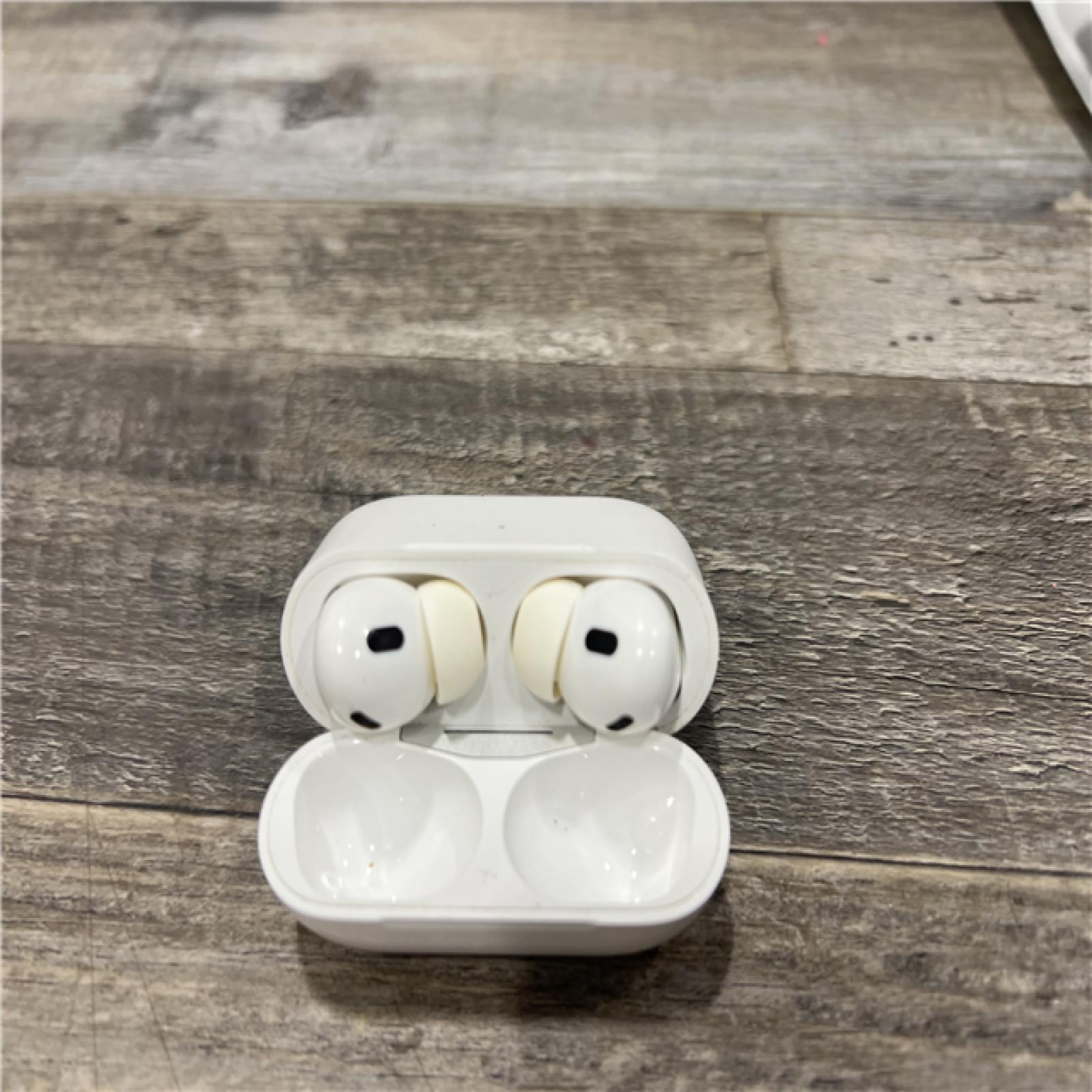 AS-IS Apple - AirPods Pro (2nd generation) - White