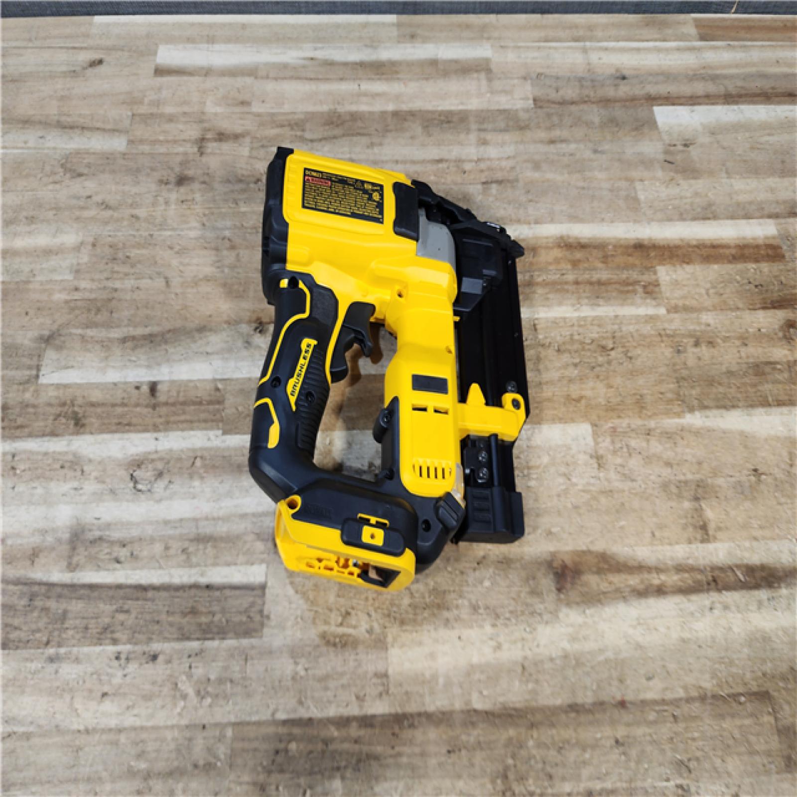 HOUSTON LOCATION - AS - IS DEWALT ATOMIC 20V MAX Lithium Ion Cordless 23 Gauge Pin Nailer (Tool Only)