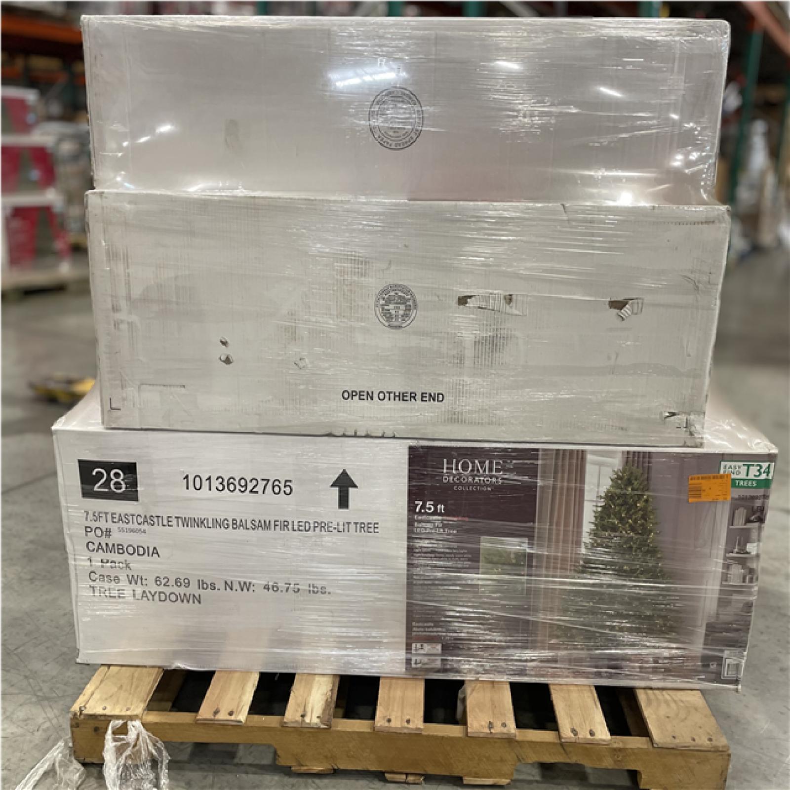 DALLAS LOCATION- AS-IS Mixed 7.5 ft. Christmas Tree PALLET (6 UNITS)