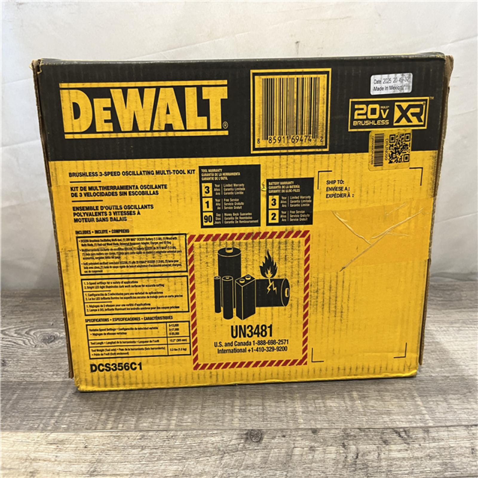 NEW - DEWALT 20V MAX XR Cordless Brushless 3-Speed Oscillating Multi Tool Kit