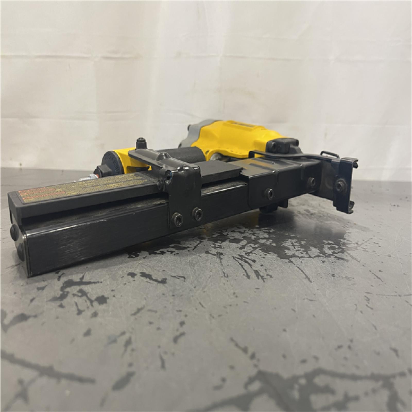 AS-IS- DeWalt DW451S2 16 Gauge 1 Crown 2 Lathing Stapler