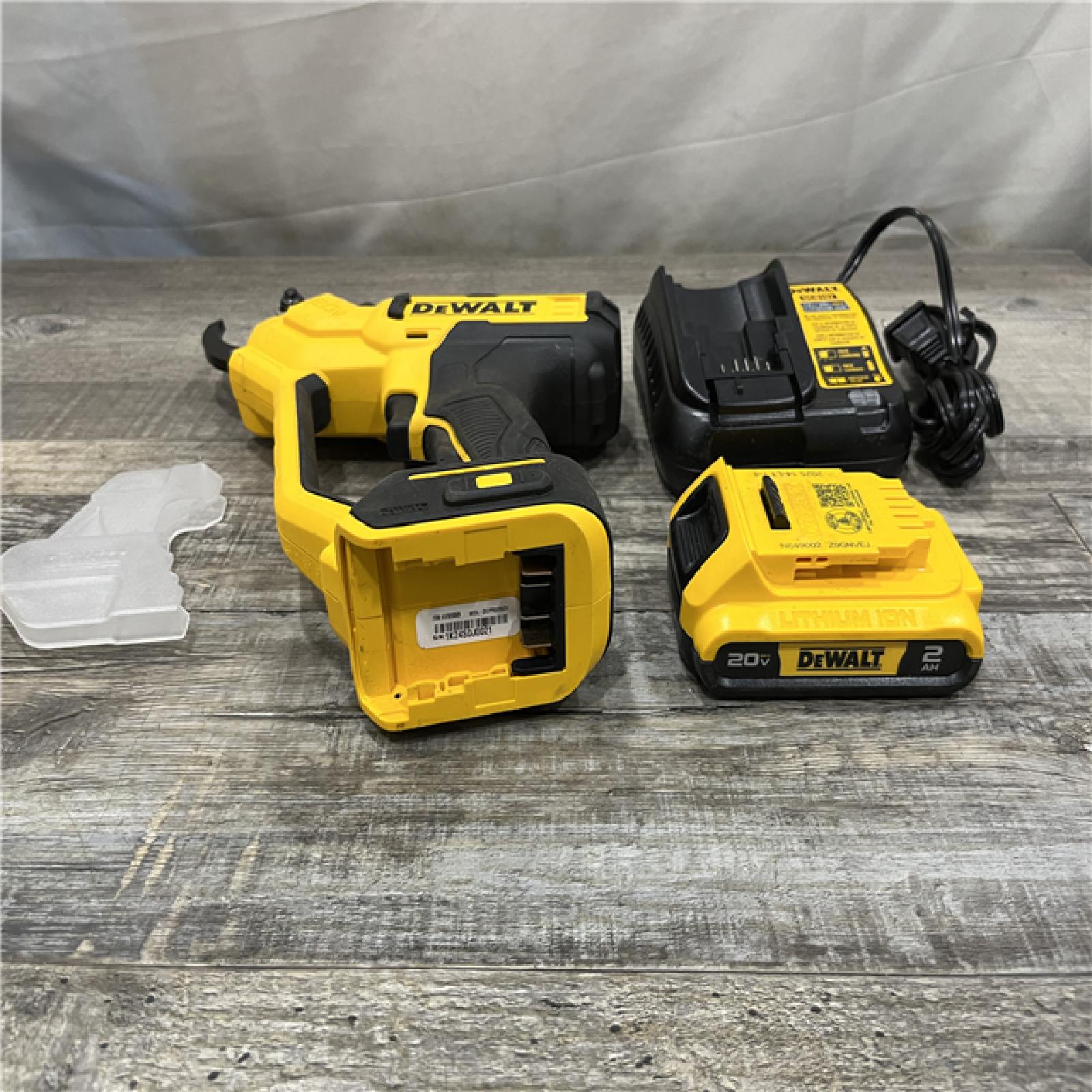 AS-IS DEWALT 20V MAX Cordless Pruner Kit