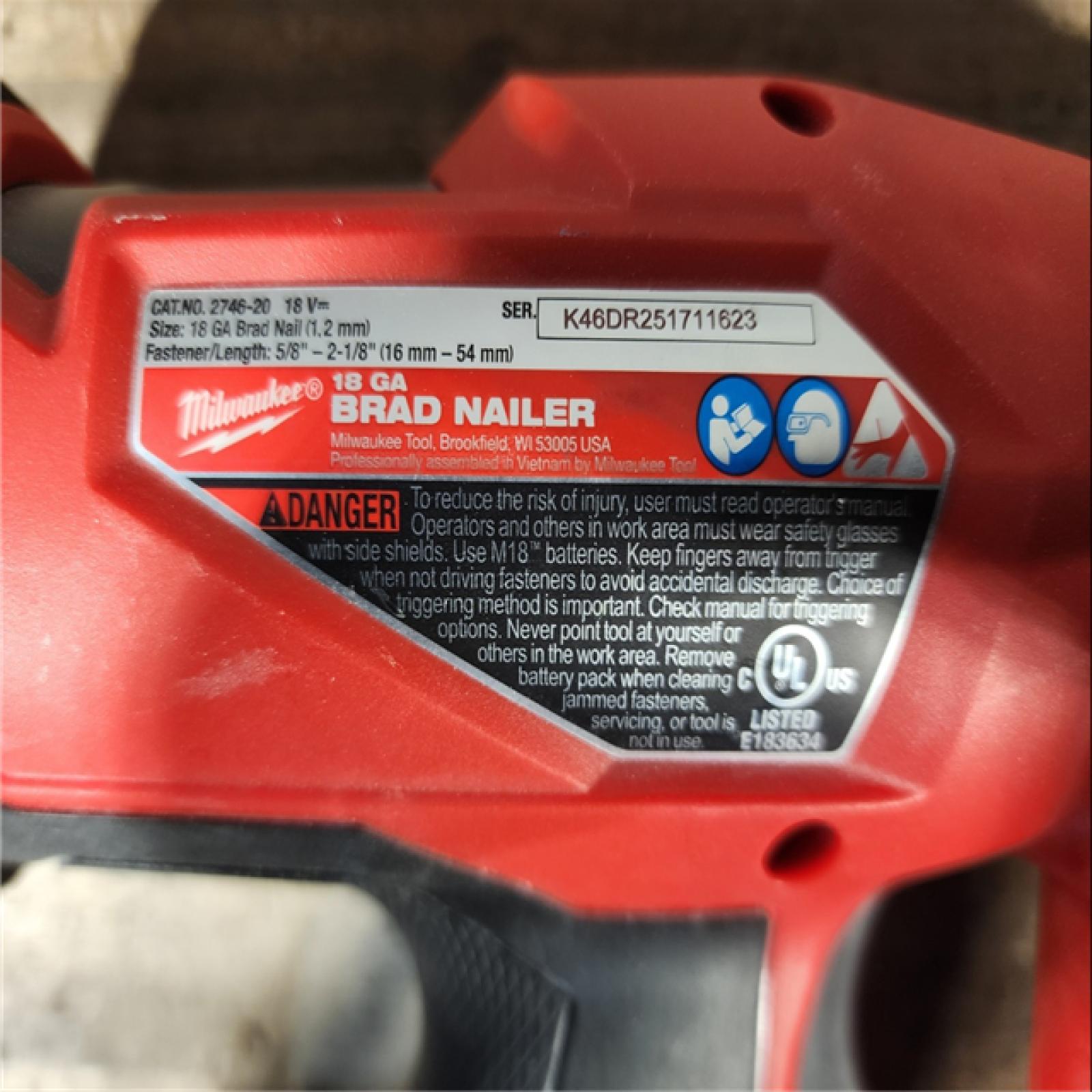 HOUSTON LOCATION - AS-IS Milwaukee M18 FUEL 18 Gauge Brad Nailer (TOOL ONLY)