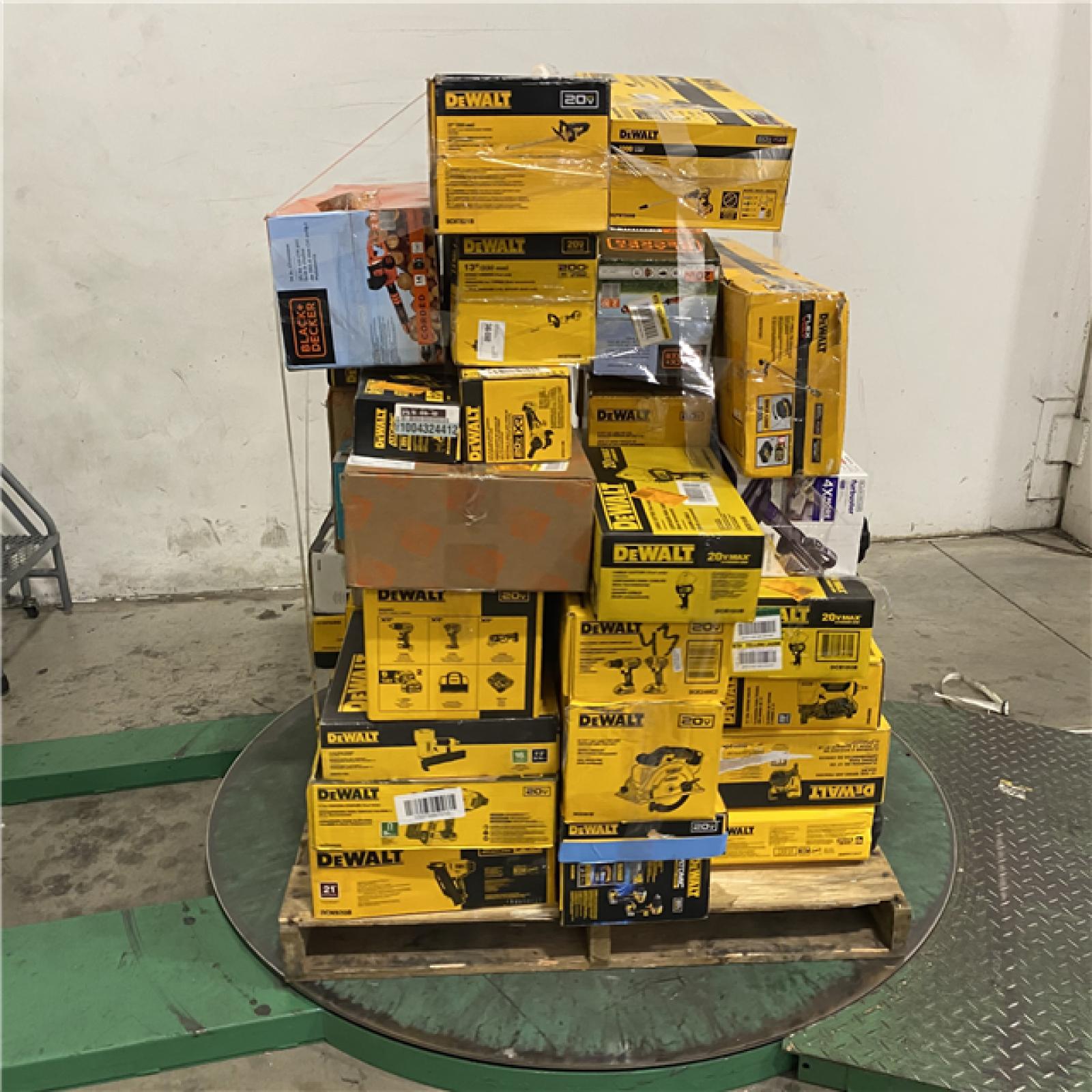 Dallas Location - As-Is Tool Pallet