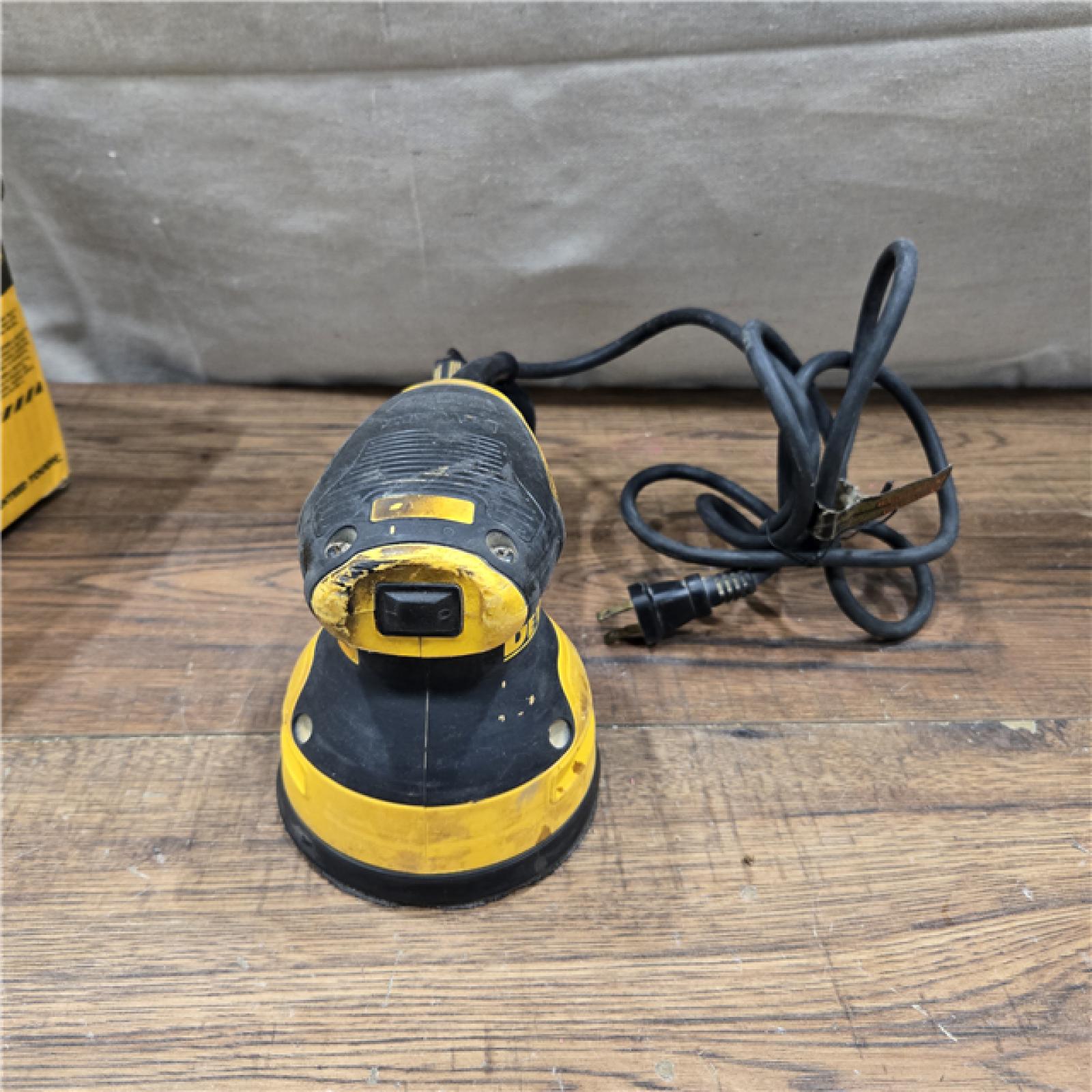 GOOD DeWalt 20V MAX 1/2 in. Cordless Brushless Mid-Range Impact Wrench Tool Only