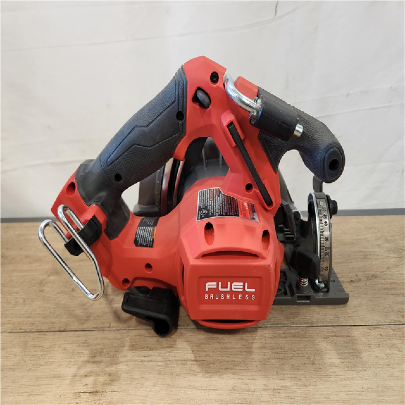 AS-IS- Milwaukee  FUEL 18V Lithium-Ion Brushless Cordless 6-1/2 in. Circular Saw (Tool-Only)