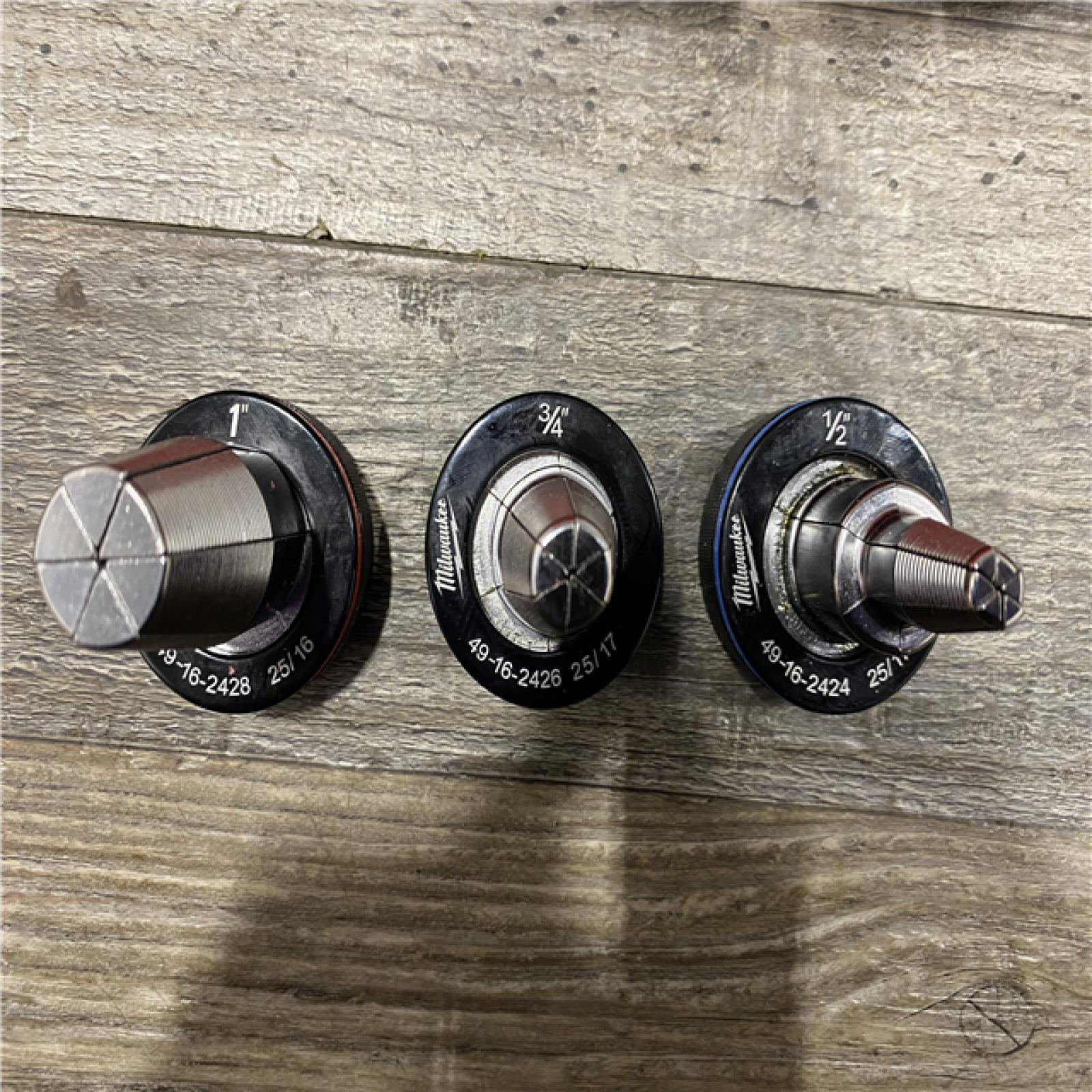 AS-IS Milwaukee 12-Volt Lithium-Ion Cordless ProPEX Expansion Tool Kit