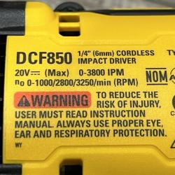 AS-IS DEWALT ATOMIC 20V MAX Lithium-Ion Cordless 1/4 in. Brushless Impact Driver Kit