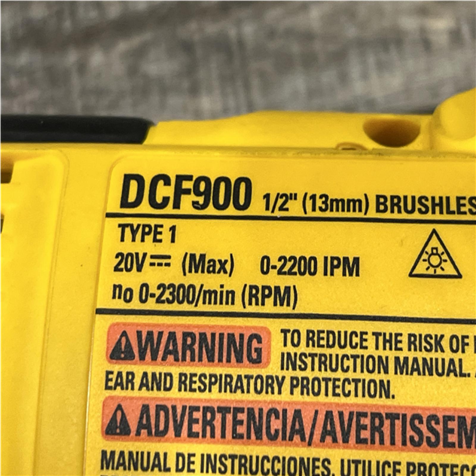 AS-IS DEWALT 20V MAX Lithium-Ion Cordless 1/2 in. Impact Wrench Kit
