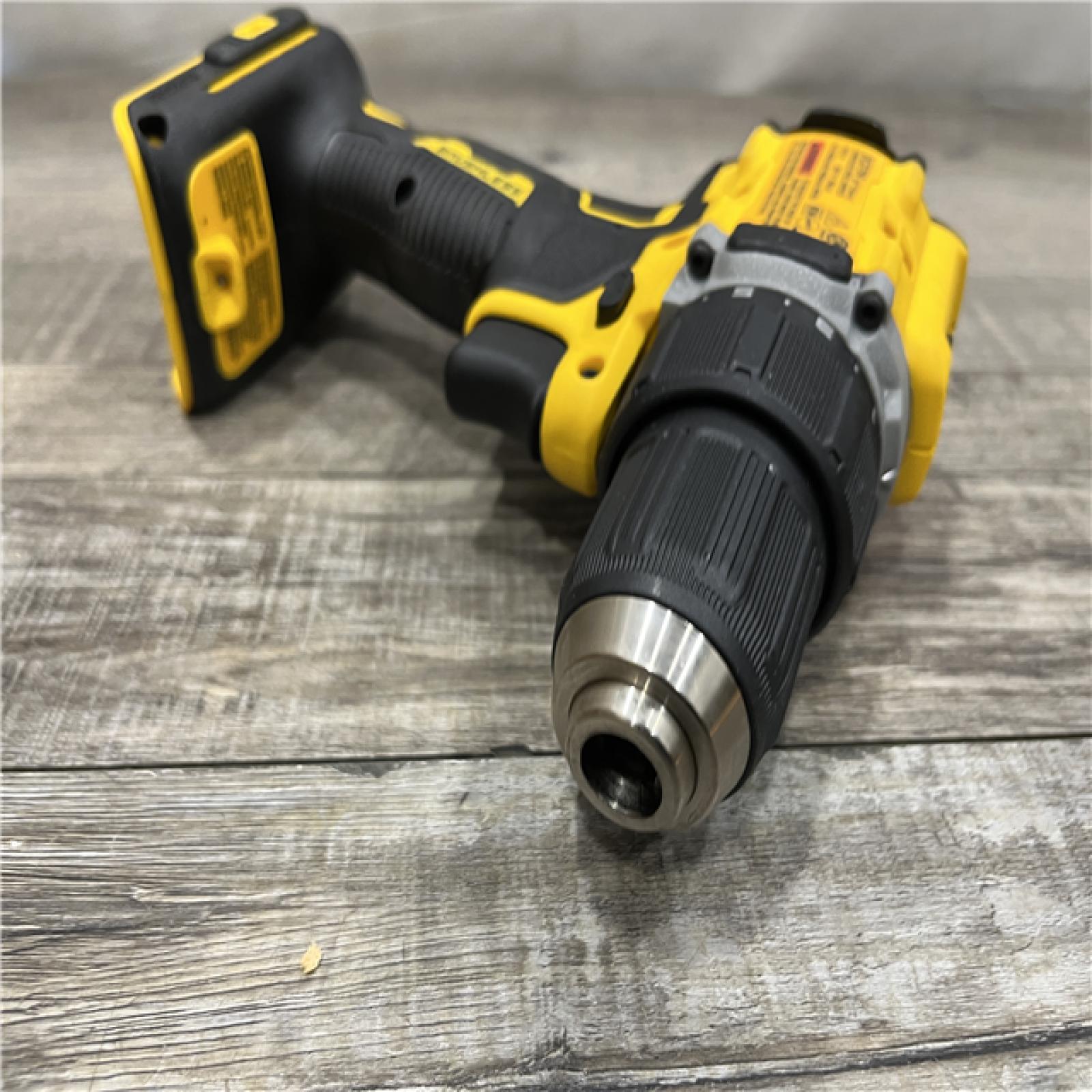 AS-IS DEWALT Atomic 20V Lithium-Ion Cordless Compact 1/2 in. Drill/Driver Kit